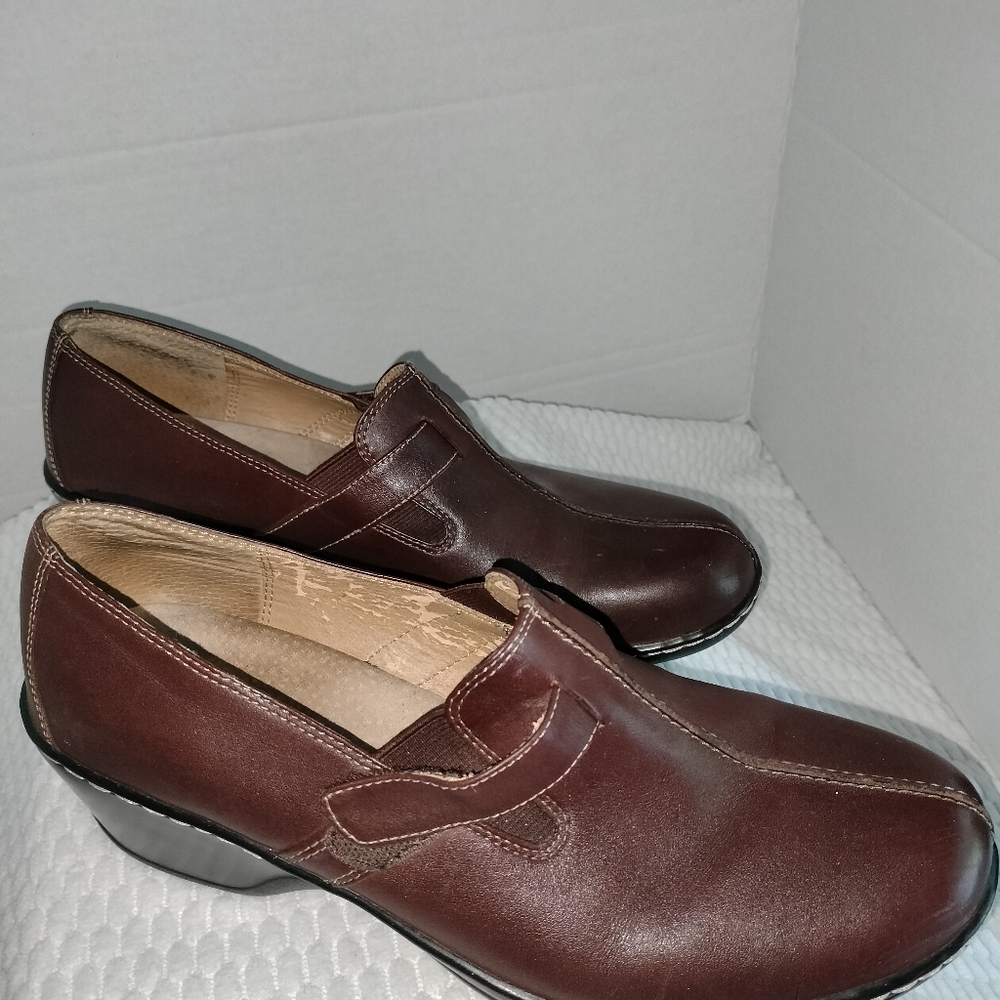 Softspots Women's Brown Loafers Comfortable Slip-Ons Sz 10M